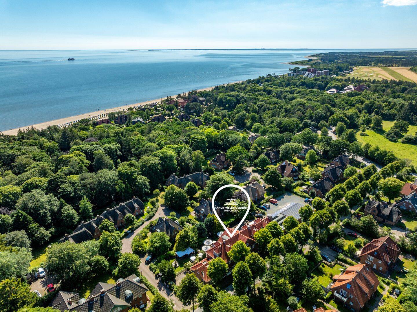 Exklusive 3-Zimmer-Dachgeschosswohnung am Kurpark, 25938 Wyk auf Föhr