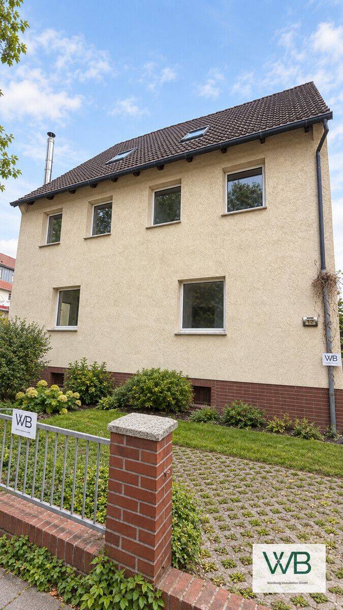 Schick renovierte 2-Zimmer-Wohnung in Fallersleben in guter Lage, 38442 Wolfsburg (Ehmen Fallersleben Mörse Sandkamp Sülfeld)