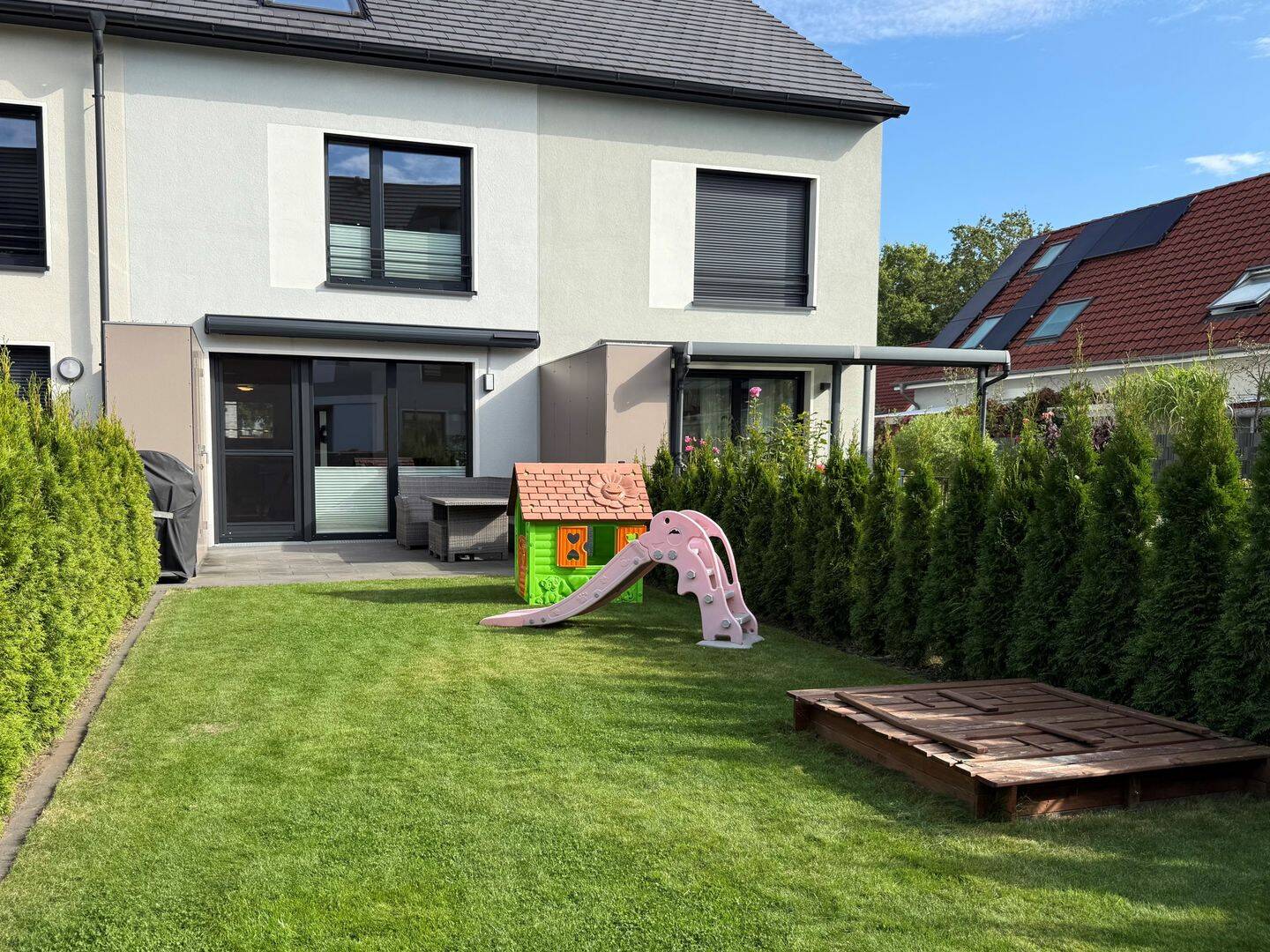 Modernes Reihenmittelhaus – Traumhaus für Familien mit Kindern in Kaltenkirchen, 24568 Kaltenkirchen