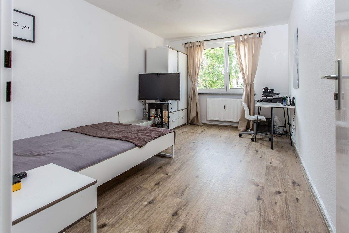 Ab 01.11.2026 – möbliertes Zimmer in gemütlicher 3er WG – Top Nordendlage – Nähe Oederweg, 60318 Frankfurt am Main (Innenstadt Nordend-Ost Nordend-West)