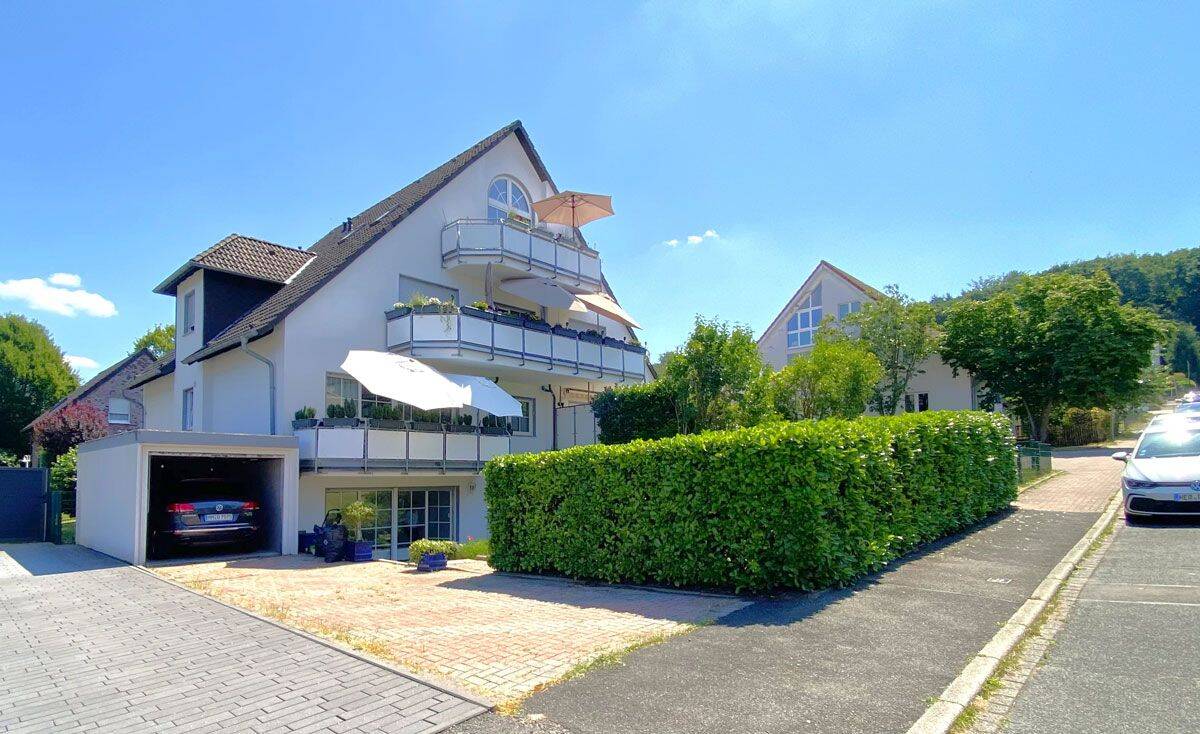 ETW wie „Bungalow im Haus“ in einem gepflegten Haus mit Einfamilienhaus-Charakter, 45525 Hattingen