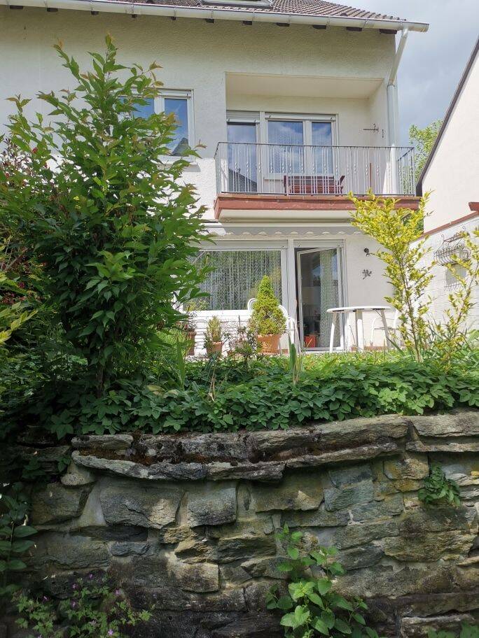 Reihenendhaus mit Garten, Garage und PKW-Stellplatz zentral gelegen in Kriftel., 65830 Kriftel