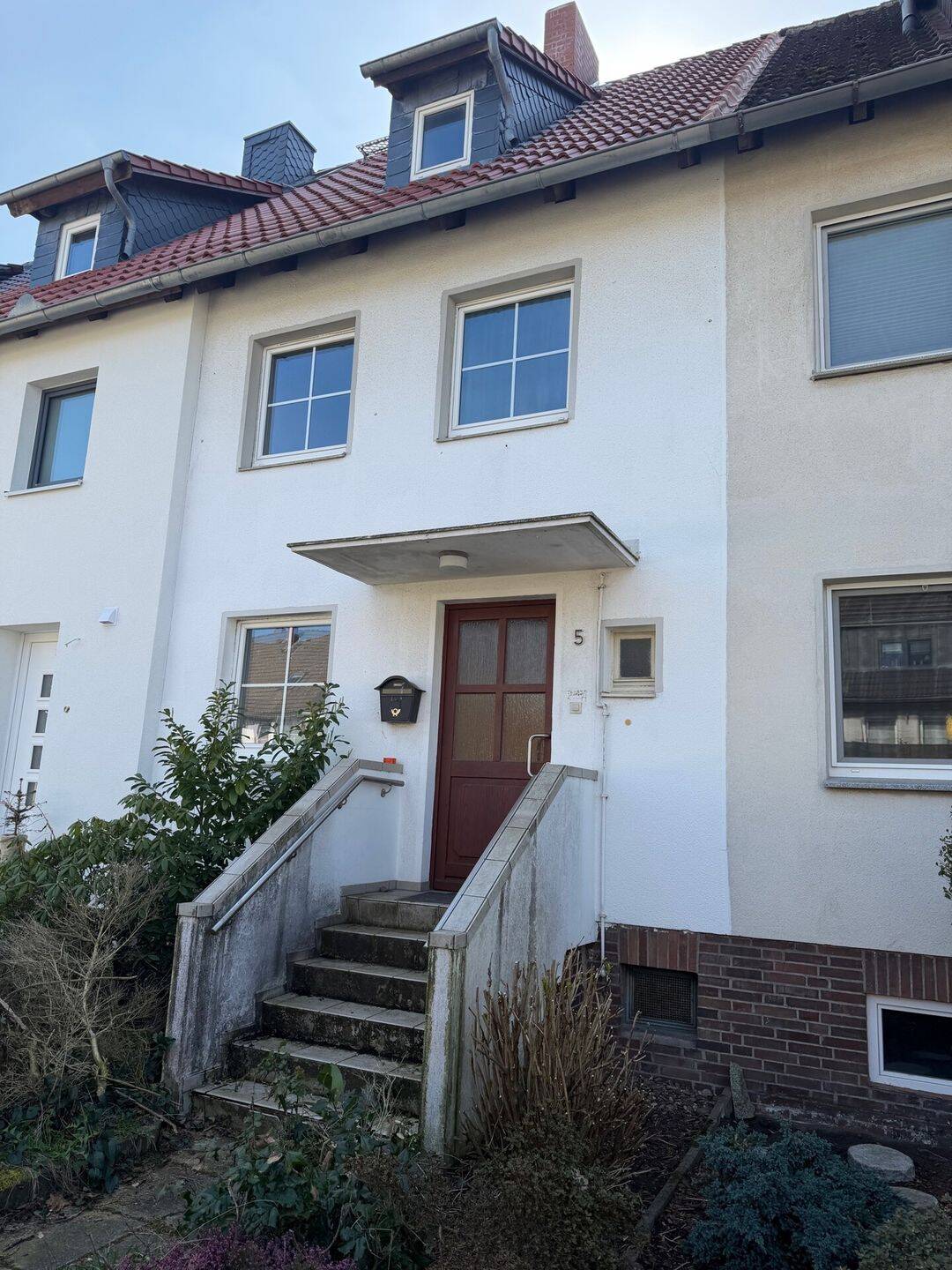 Ihr neues IMMOBILIEN QUARTIER: charmantes Reihenhaus – bereit für frischen Wind in Engelbostel, 30855 Langenhagen