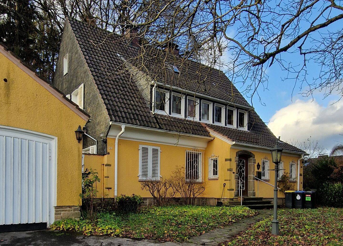 Repräsentatives Anwesen in Wuppertal-Ronsdorf, 42369 Wuppertal (Ronsdorf)