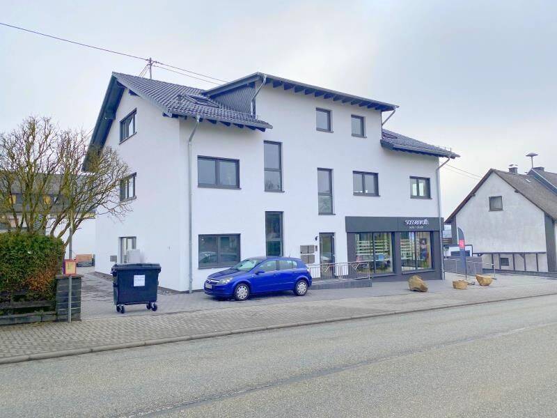 2 Zimmer Dachgeschosswohnung in Langenhahn – Aufzug / Behindertengerecht, 56459 Langenhahn