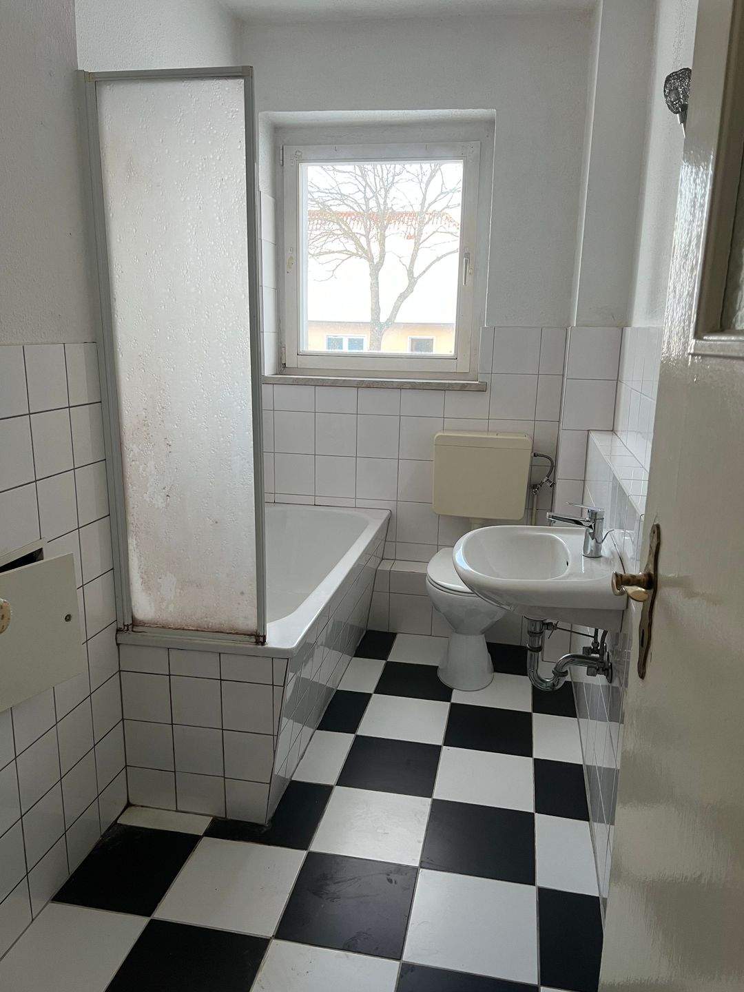 2 Zimmer EG Wohnung in Klein Wanzleben, 39164 Wanzleben-Börde