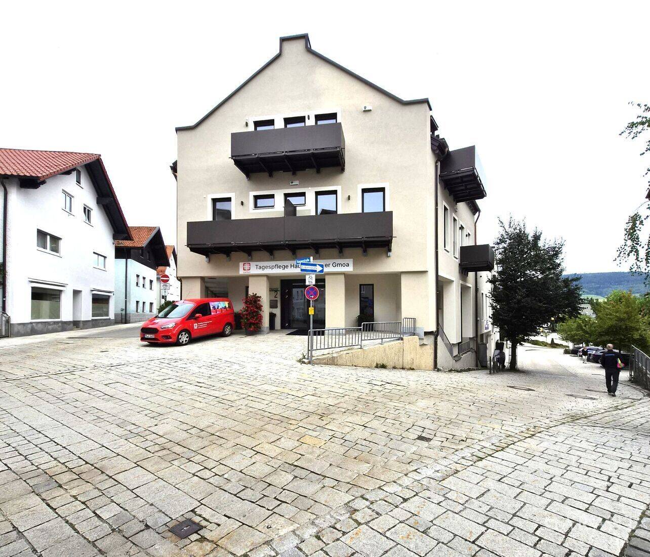 Stufenloser Wohnkomfort der Extraklasse – Hochwertige ca. 105 qm über der Caritas!, 94051 Hauzenberg
