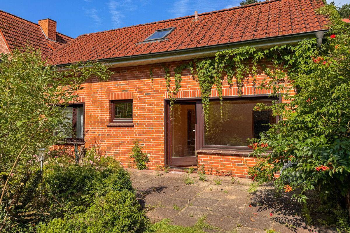 Handwerker Achtung: 5 Zimmer Maisonettewohnung + Terrassen & Garage sowie privaten Garten in Ahausen, 27367 Ahausen