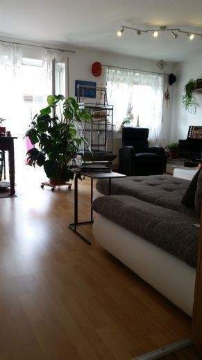 Ruhige 2 Zi.- Wohnung mit Terrasse in Fröhstockheim. Sehr gute ruhige Lage im Neubaugebiet. Nur 3 Km von Kitzingen + Iphofen entfernt :-), 97348 Rödelsee