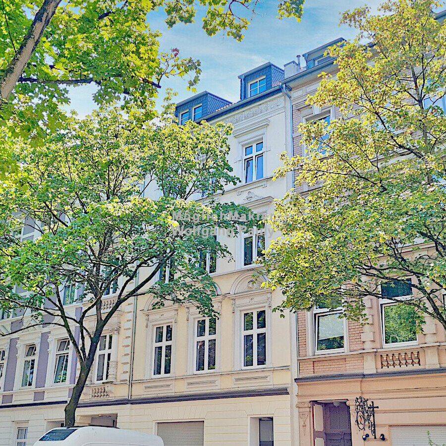 Deckenhöhen bis zu 4,50m ++ XXL-Türen/ Balkon/ perfekter Weitblick, 40476 Düsseldorf (Derendorf Golzheim Pempelfort)