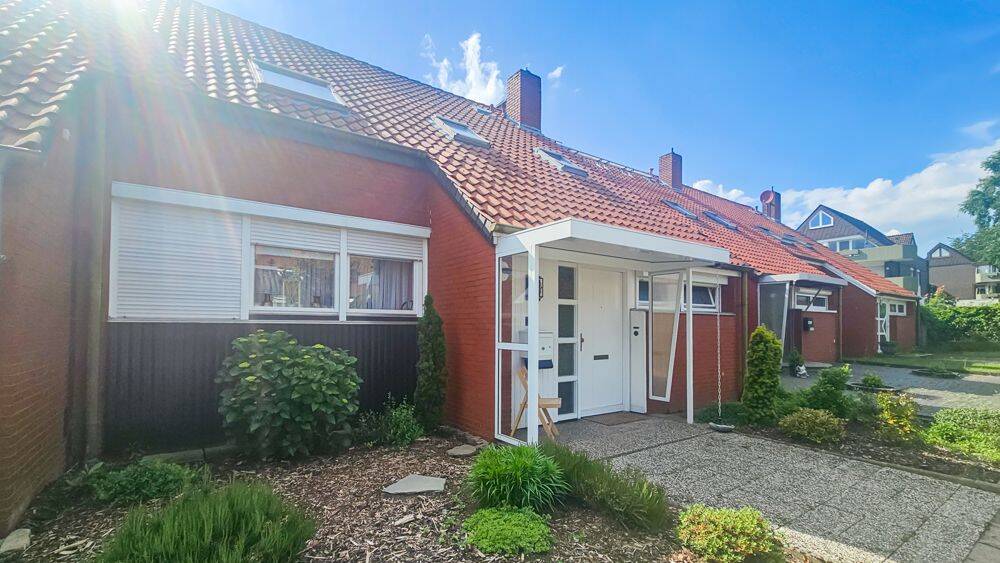 Reihenmittelhaus in Sulingen mit Garage und Carport zu verkaufen!, 27232 Sulingen