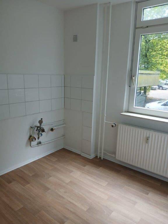 Praktische 3-Zimmer-Wohnung mit Balkon in Delmenhorst – Pommernstraße, 27749 Delmenhorst (Düsternort Mitte Schafkoven/Donneresch Stickgras/Annenriede)