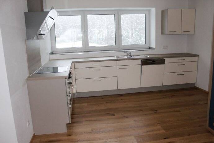 Schöne helle 3-Zi.-Wohnung mit Terrasse, 88289 Waldburg