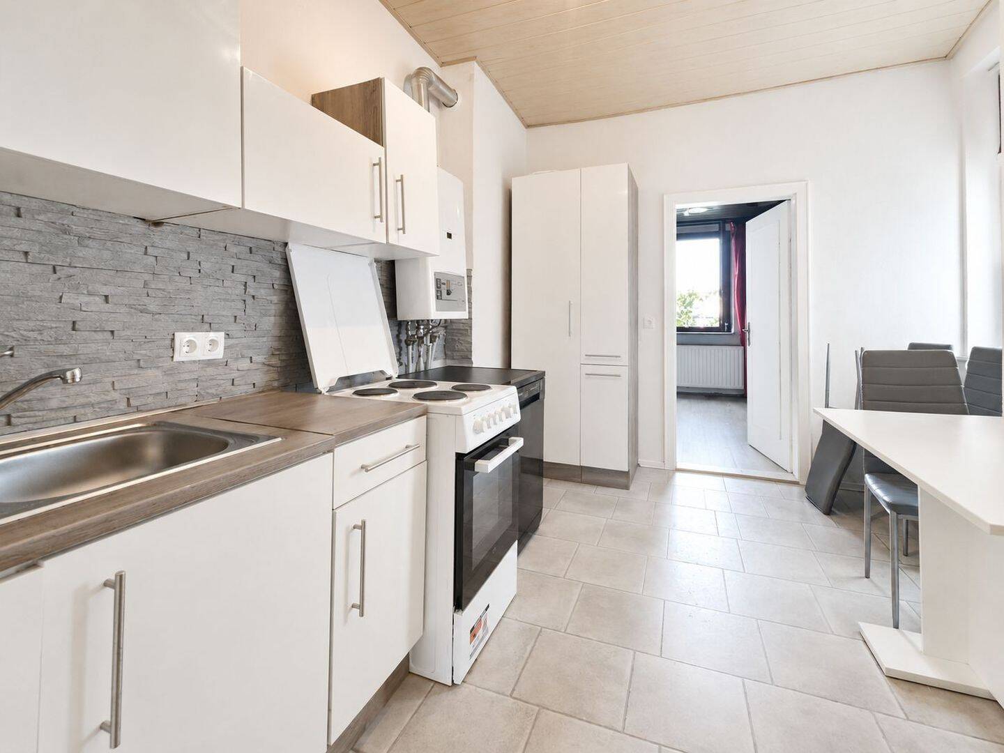 Wohnung mit Perspektive: Dachterrasse, Dachboden und flexible Nutzung, 28237 Bremen