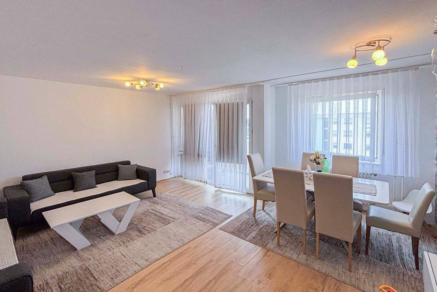 Gepflegte 2-Zimmer-Eigentumswohnung in Fürstenfeldbruck – vermietet & mit Stellplatz, 82256 Fürstenfeldbruck