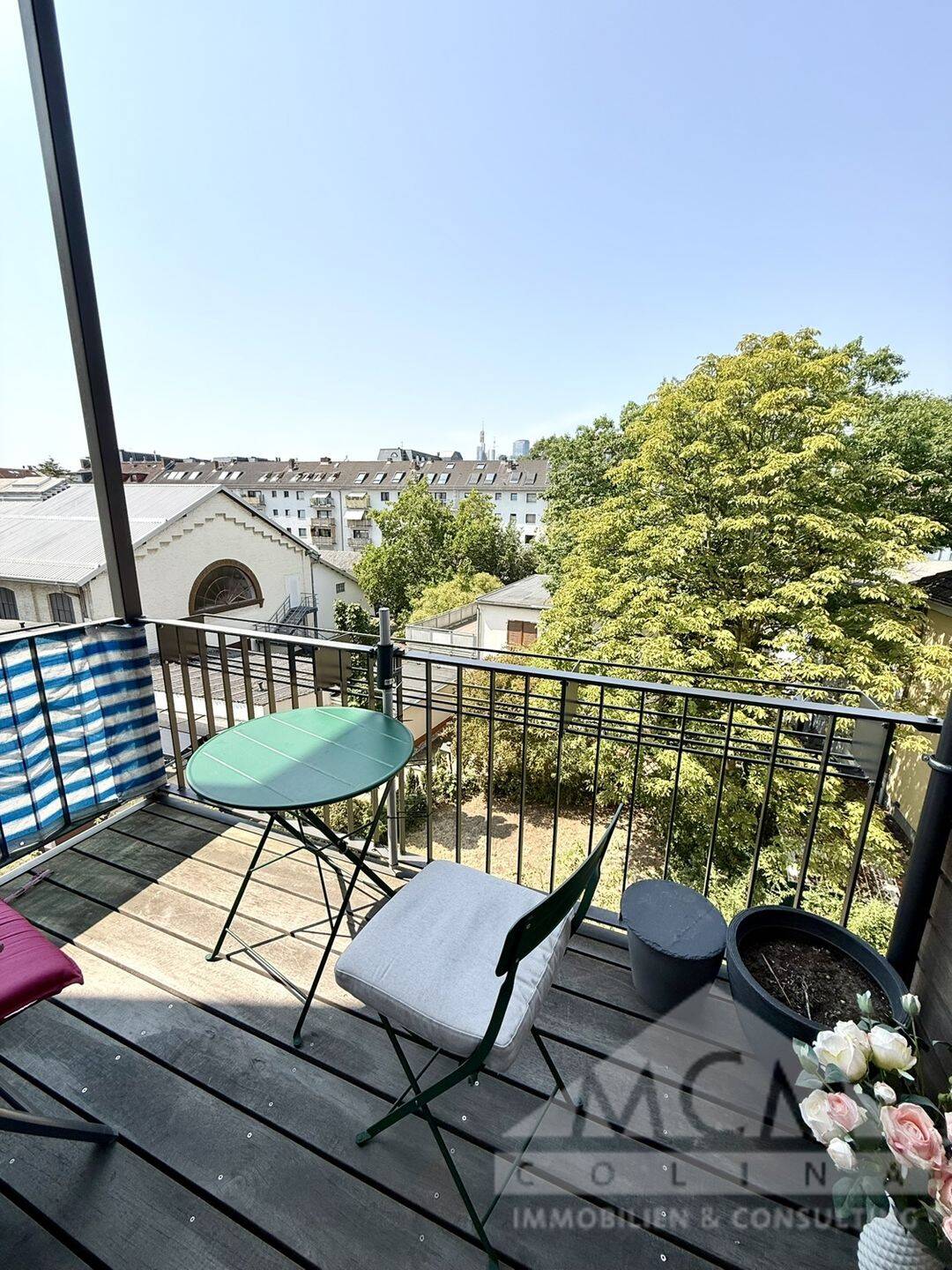 Komplett modernisierte Altbauwohnung mit Topausstattung und sonnigem Balkon, fußnah zum Zoo, 60316 Frankfurt am Main (Nordend-Ost Nordend-West Ostend)