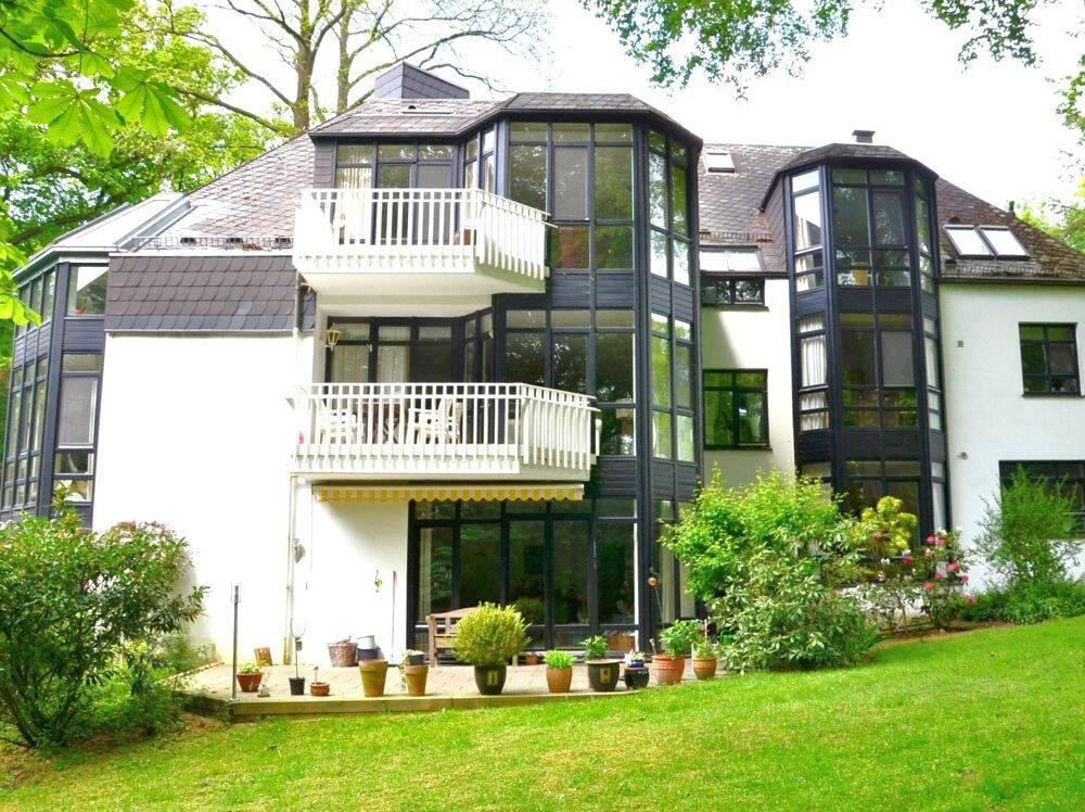 KNOOPS PARK! 4-5-Zimmer-Luxus-Wohnung mit GÄSTE-APPARTMENT, 2 Balkonen sowie 2 TG-Stellplätzen, 28717 Bremen (Burgdamm Lesum Sankt Magnus)
