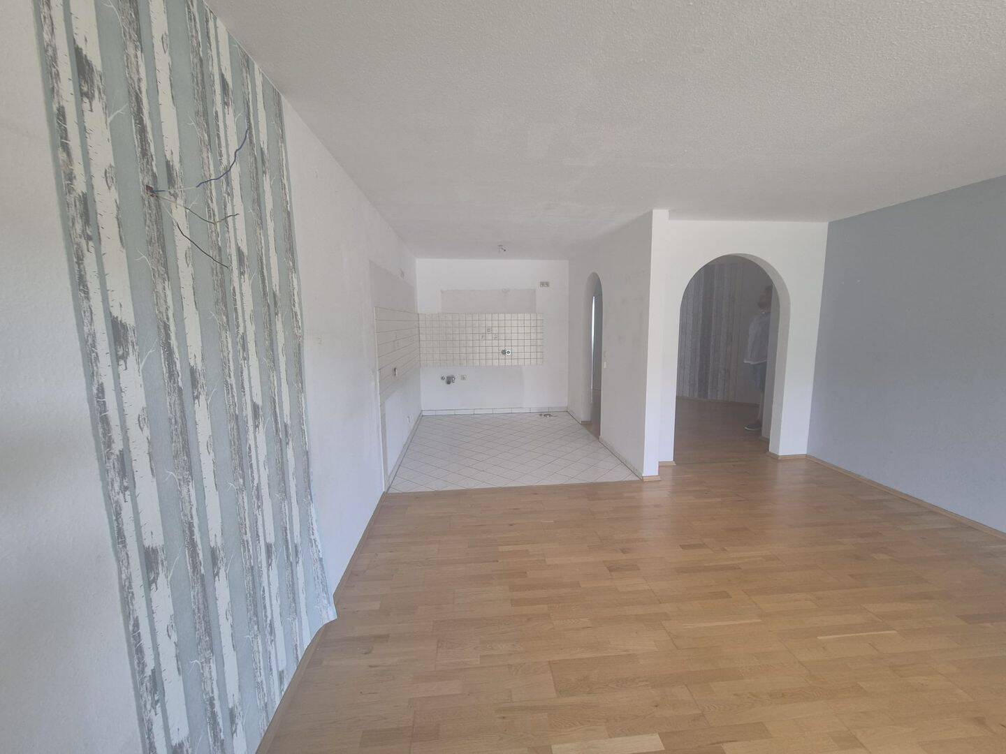 tolle 2-Raum-Wohnung sucht neuen Eigentümer, 7407 Rudolstadt
