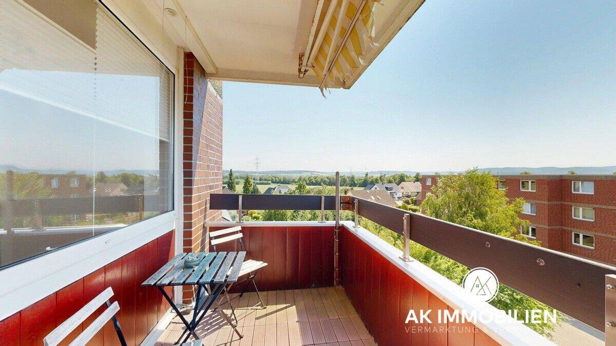 Moderne Eigentumswohnung mit Smarthome-System, hochwertiger Einbauküche und Balkon in Hameln-Afferde, 31789 Hameln