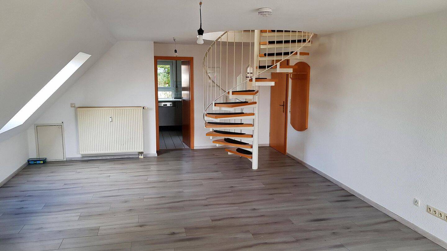Helle 2 1/2-Zi.-Maisonette Whg. inkl. TG-Platz und zweitem Abstellraum in Kirchberg, 71737 Kirchberg an der Murr