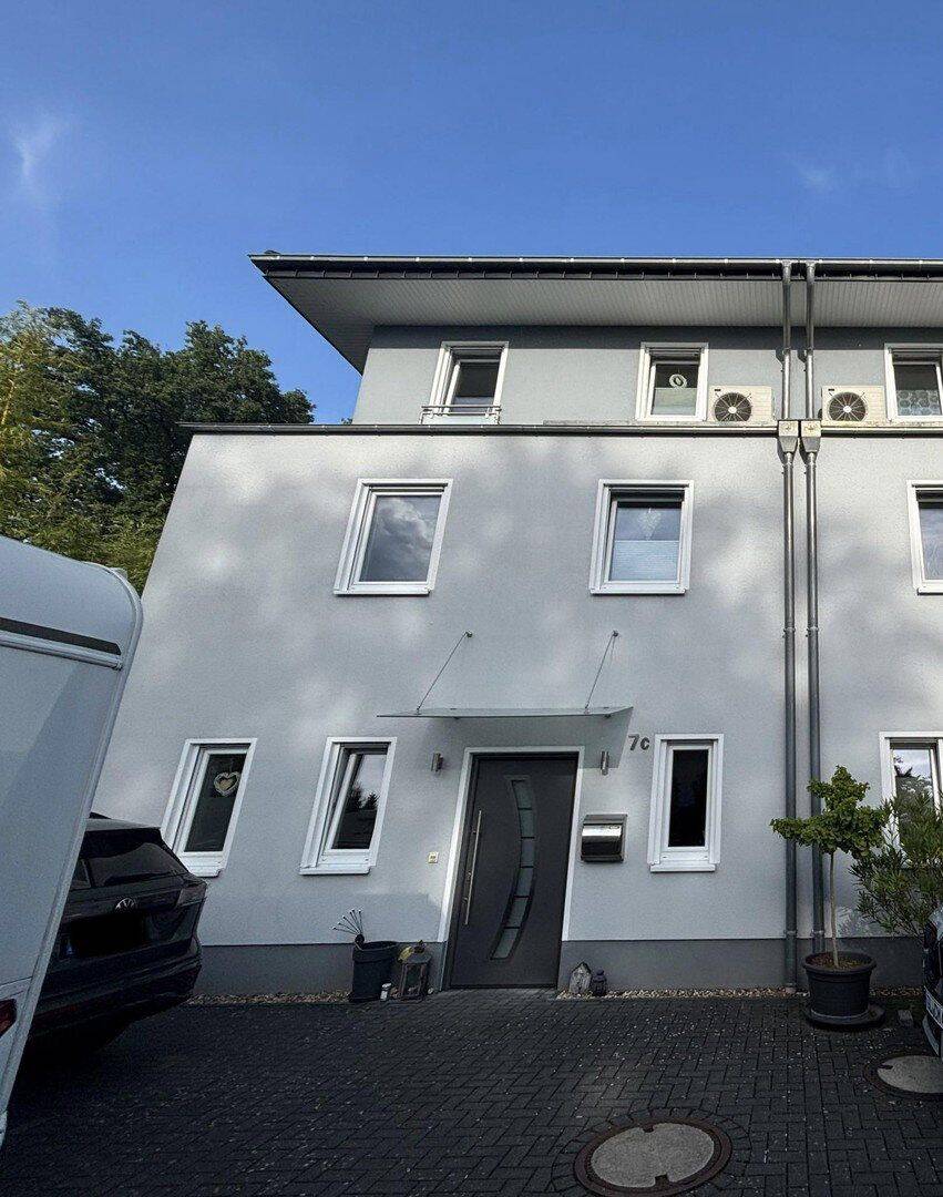 Energieeffiziente Doppelhaushälfte in Bergisch Gladbach, 51469 Bergisch Gladbach