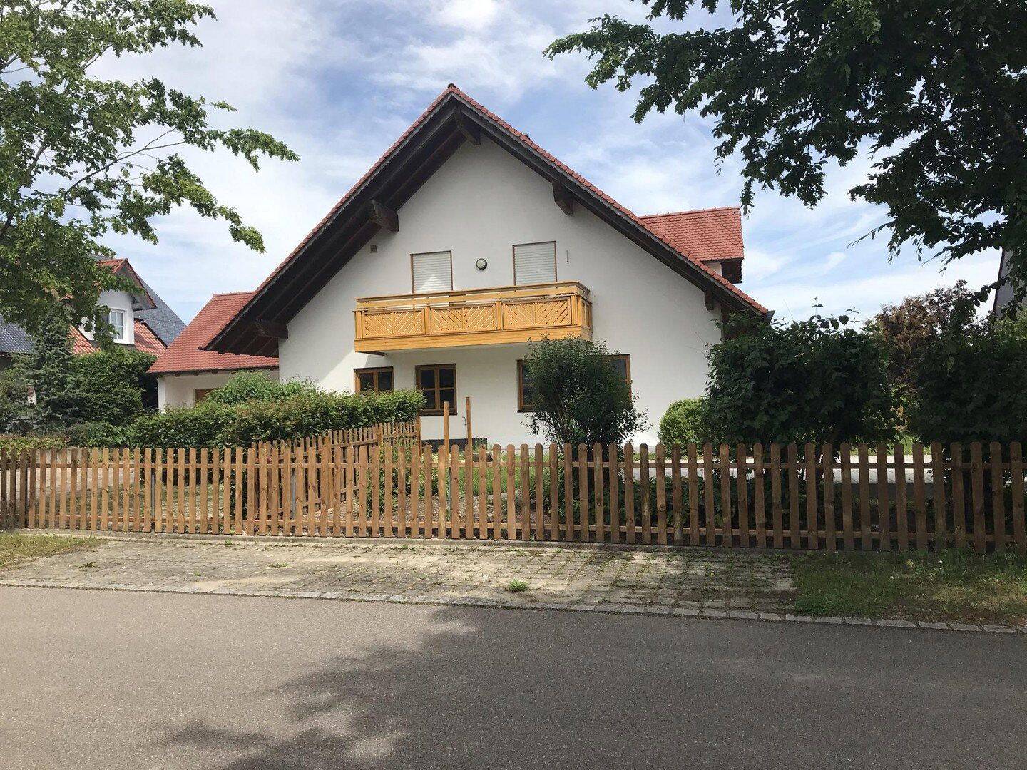 Wunderschöne Wohnung mit Balkon und eigenem Gartenanteil in bester Lage von Pöttmes, 86554 Pöttmes