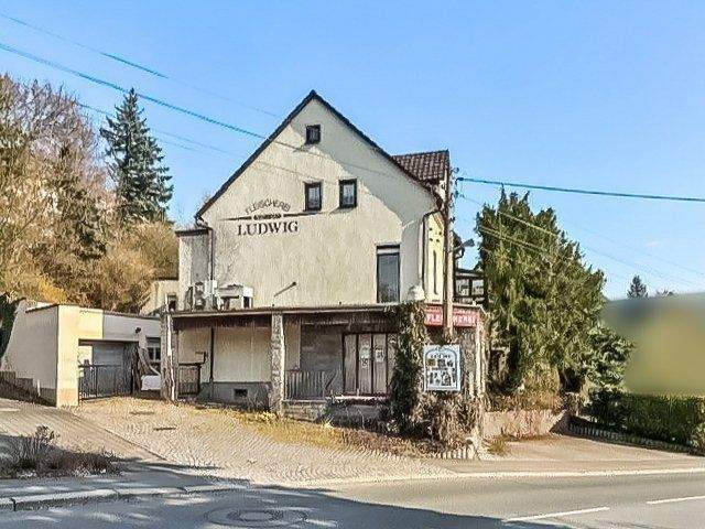 Ehemalige Metzgerei möchte wach geküsst werden in Glauchau, 8371 Glauchau