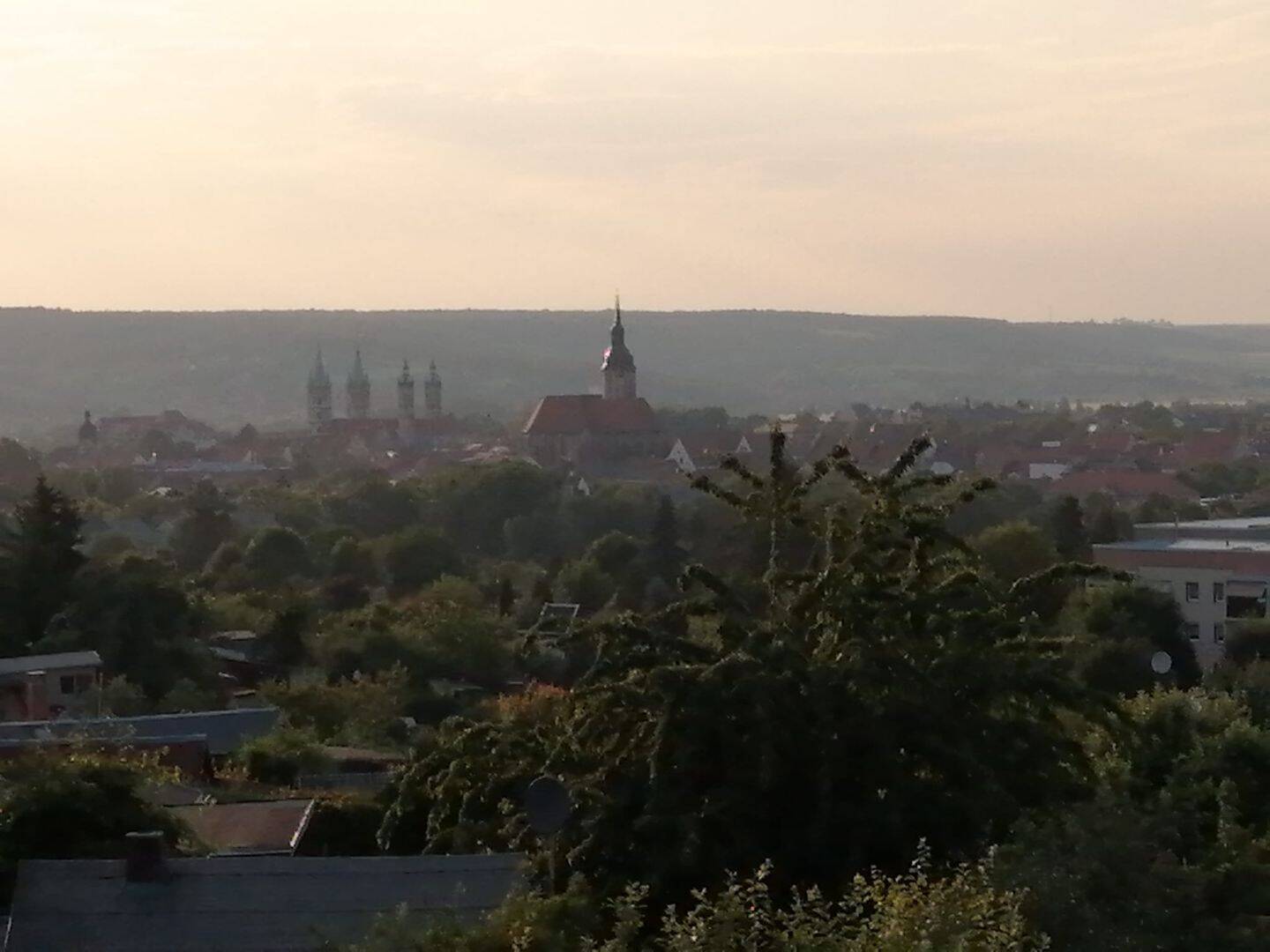 Naumburg Komfortable 6-Zimmer-Etagen-Wohnung grüne Höhenlage mit Panoramablick., 6618 Naumburg (Saale)