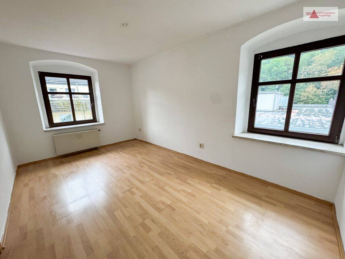 Gemütliche 3-Raum-Wohnung im Zentrum mit Einbauküche, 8340 Schwarzenberg/Erzgeb.
