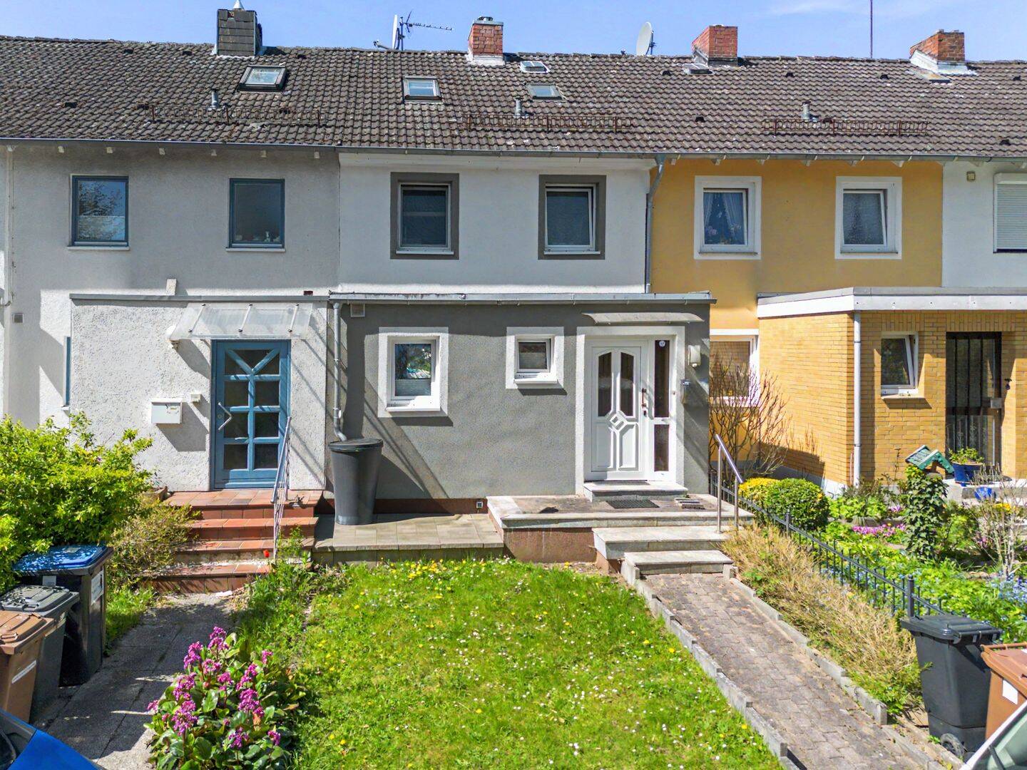 Zu Hause mit Kamin, Garten und Stellplatz, 23569 Lübeck (Kücknitz Travemünde)