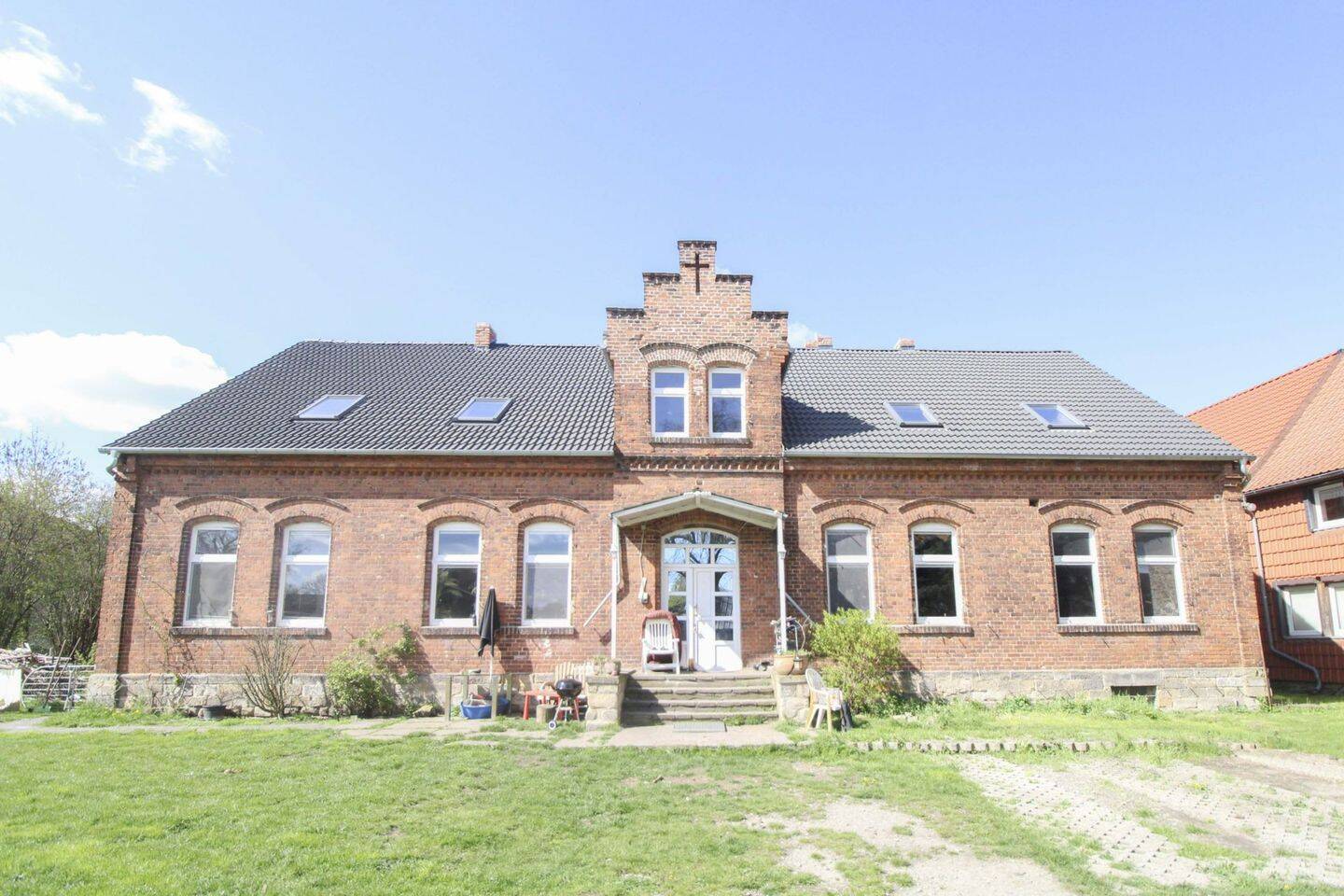 Modernisiertes EFH mit Ausbaureserve auf großzügigem Grundstück – Erbbaurecht, 39356 Oebisfelde-Weferlingen