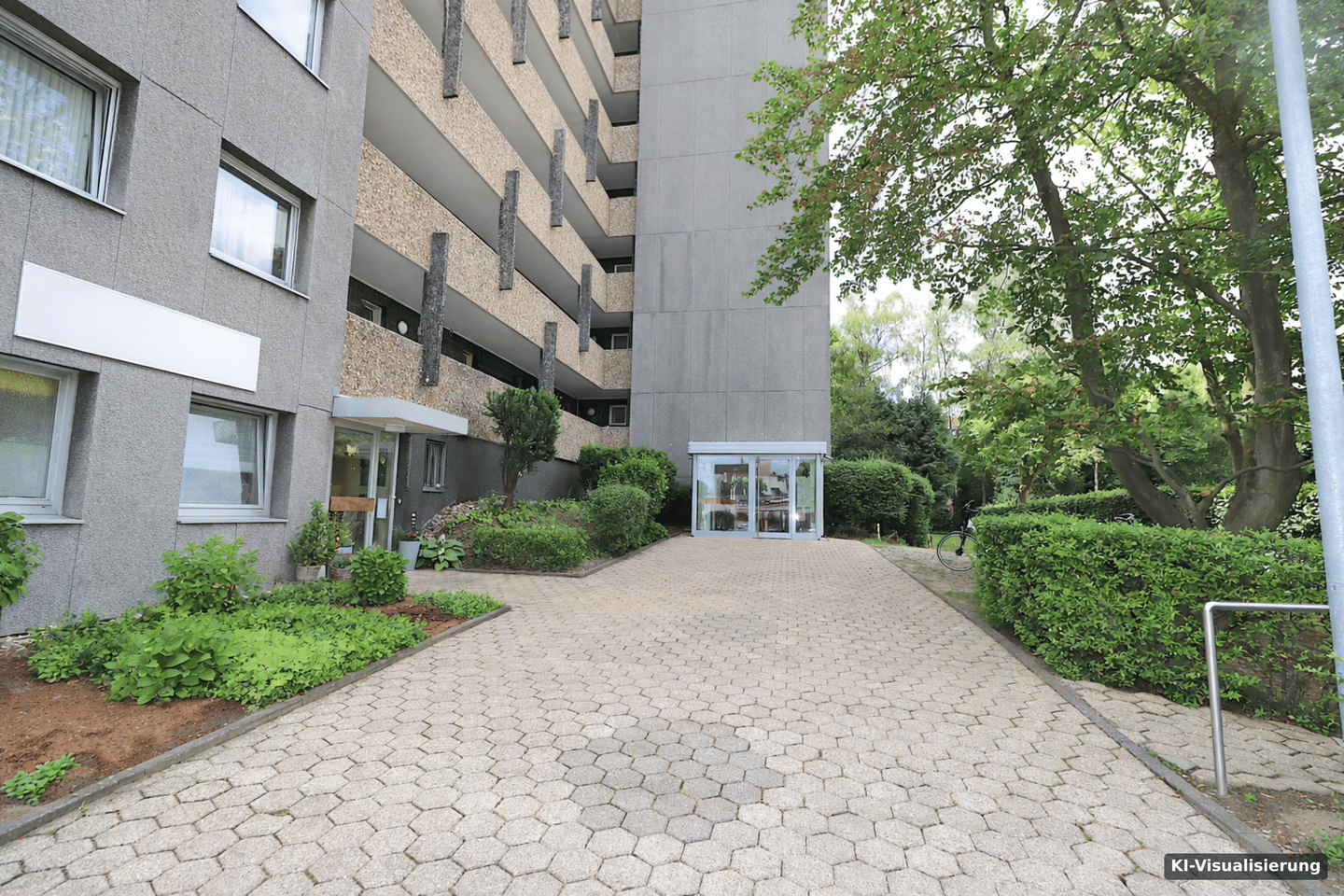 Sonnige 2-Zimmer-Etagenwohnung mit Süd-Balkon in Mülheim-Saarn, 45481 Mülheim an der Ruhr (Broich Saarn Saarn/Mintard Saarn/Selbeck)