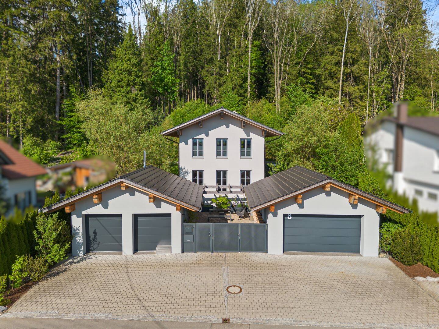 Modernes Wohnhaus in Waldrandlage, 87787 Wolfertschwenden