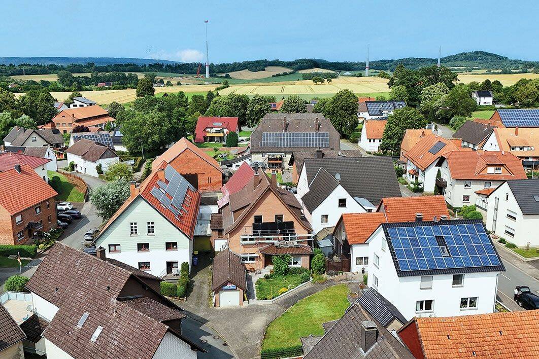 Auktion am 17.09.2026 – Großes Einfamilienhaus mit Nebengebäude – mit Wohnrecht für den Nutzer, 37696 Marienmünster