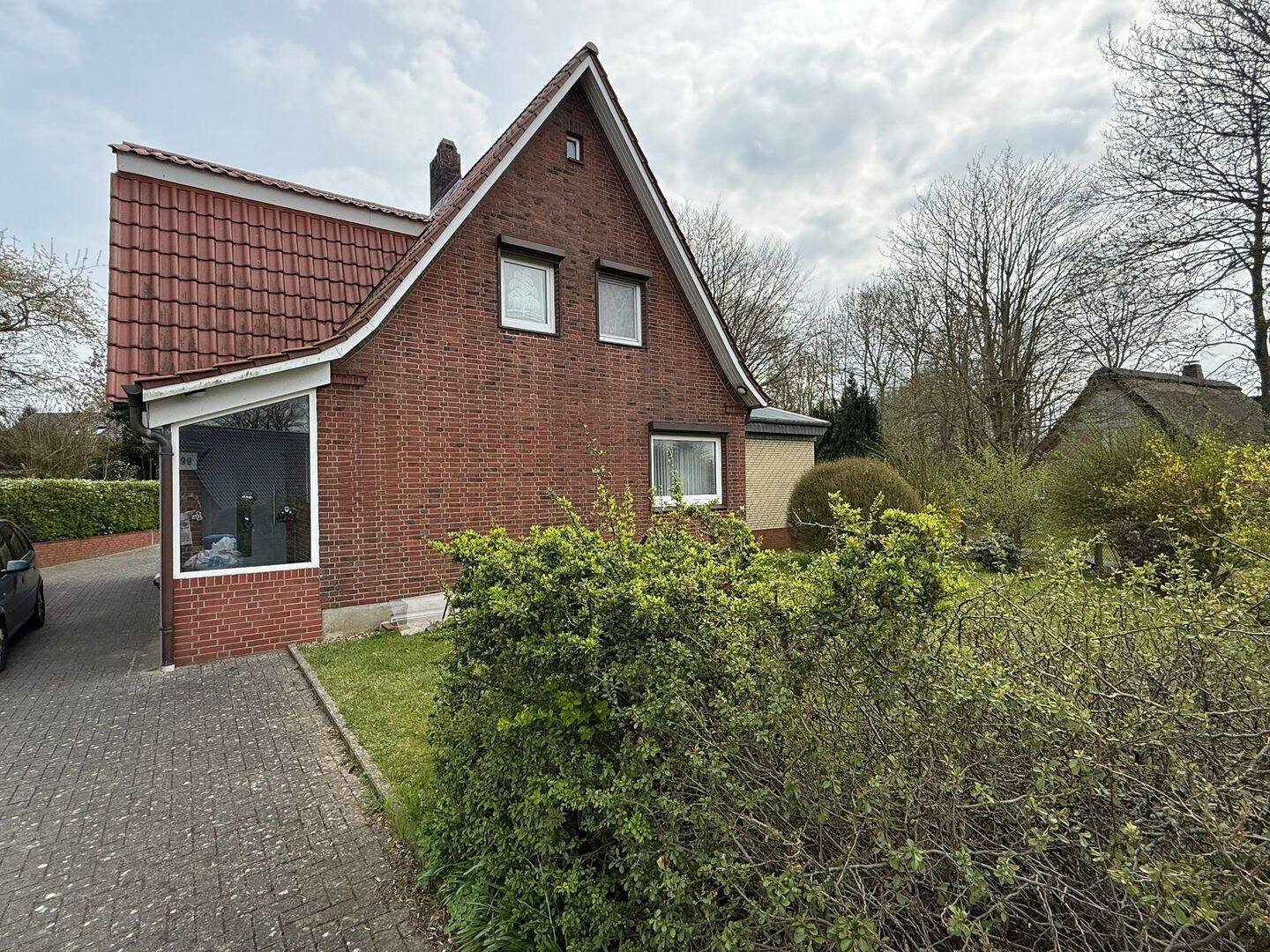 Einfamilienhaus mit Garage großem Grundstück, 21781 Cadenberge