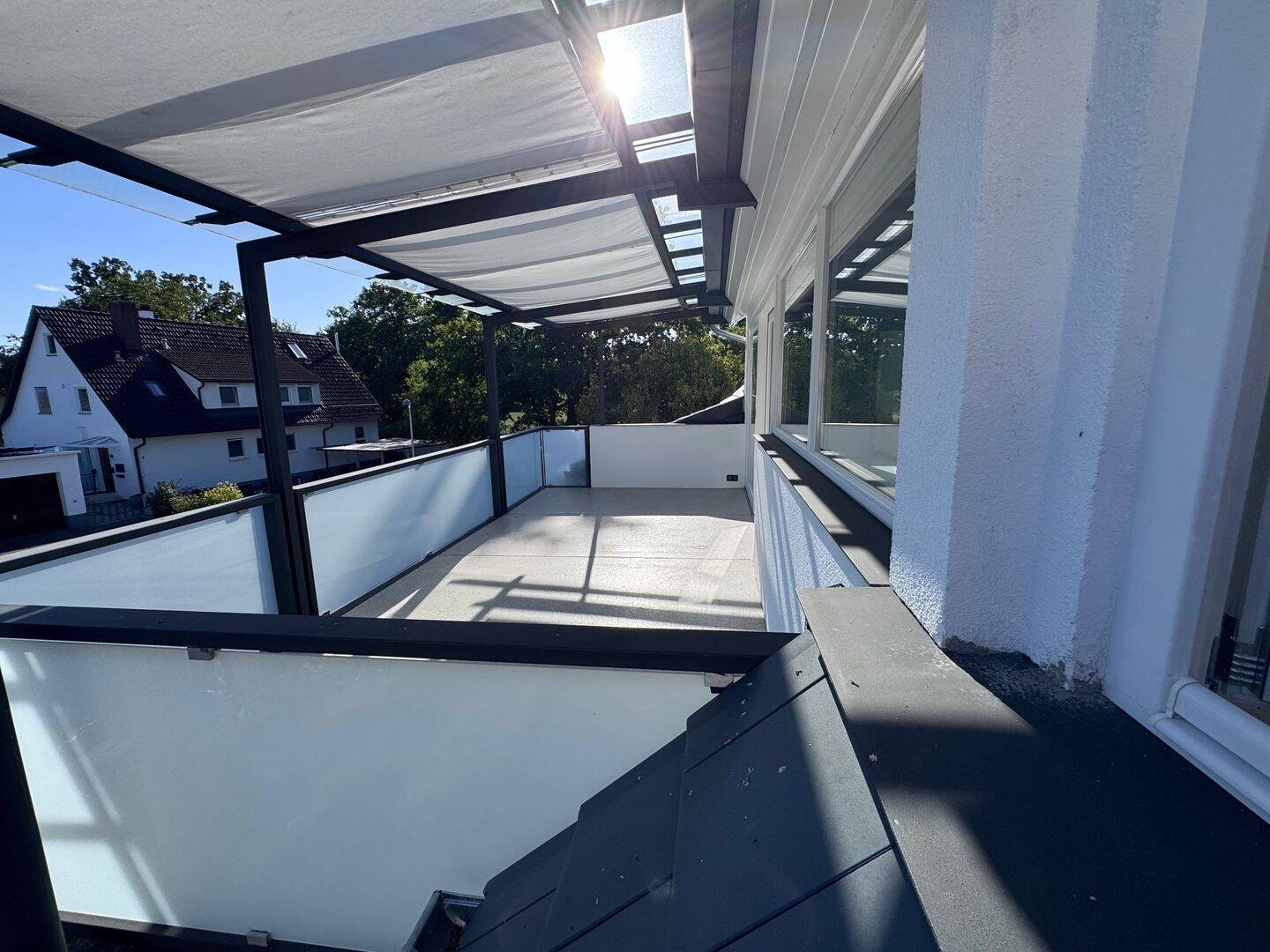 Frisch Renovierte 4,5-Zimmer-Wohnung in ruhiger, grüner Lage von Tübingen-Bühl., 72072 Tübingen