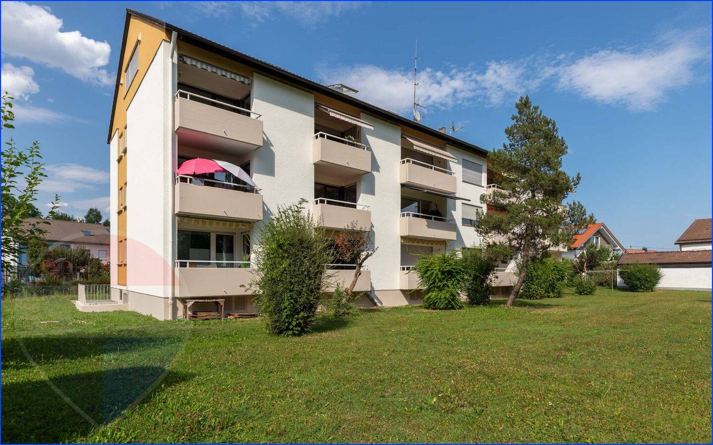 Helle 2-Zimmer-Wohnung mit sonnigem Südbalkon in ruhiger Lage von Altenstadt, 86972 Altenstadt
