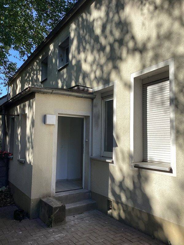 Komm nach Alstaden: Eigener Hauseingang mit renovierten 2 1/2 Zimmer Maisonnette ,Nähe Ruhrufer, 46049 Oberhausen