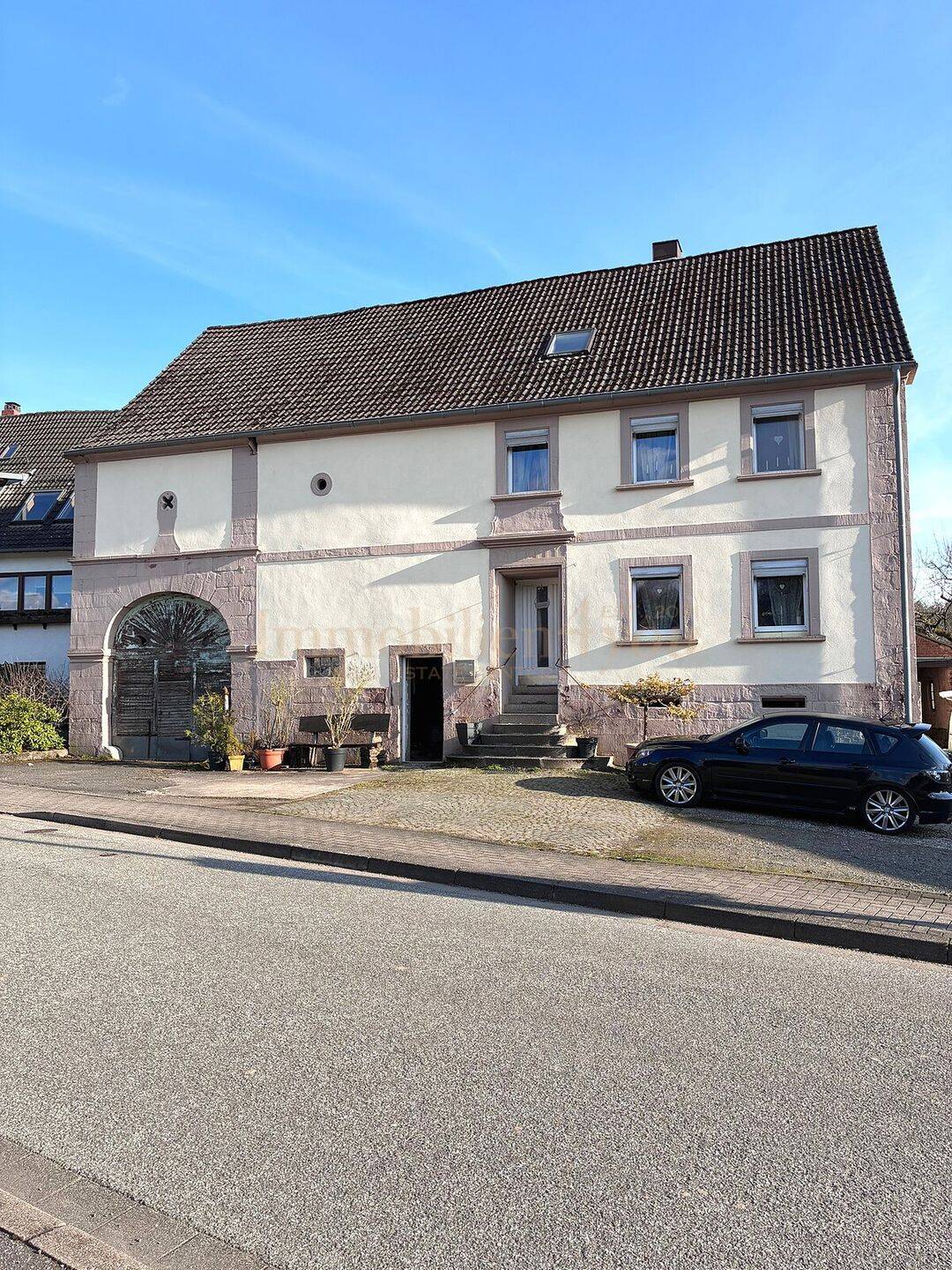 Wohnhaus mit 314 m² Scheune – saniert, Gewölbekeller, 694 m² Grundstück, 66916 Breitenbach