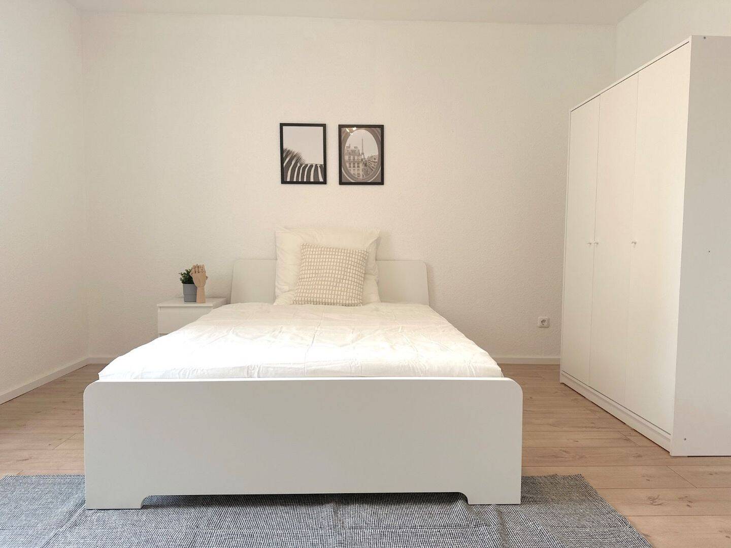 ?? Drei möblierte Zimmer frei in moderner 4er-WG – Wasgaustraße 47, Frankfurt am Main!, 65929 Frankfurt am Main (Höchst Schwanheim Unterliederbach)