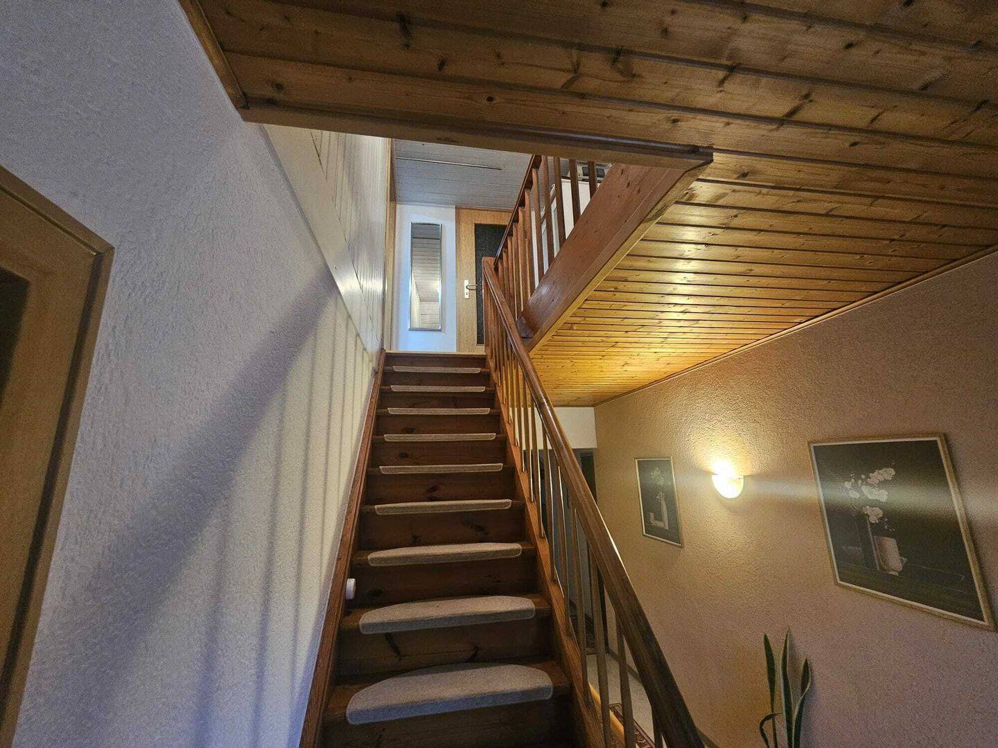 Ihr neues Zuhause in Sugenheim – Großzügig, modernisiert und bezugsfrei ab Dezember, 91484 Sugenheim