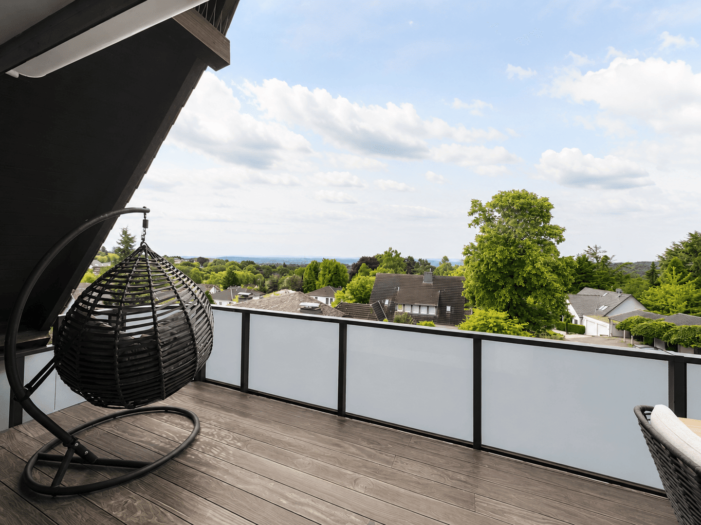 Penthouse-Charakter mit Kamin, traumhafter Dachterrasse und Weitblick in Dortmund-Höchsten