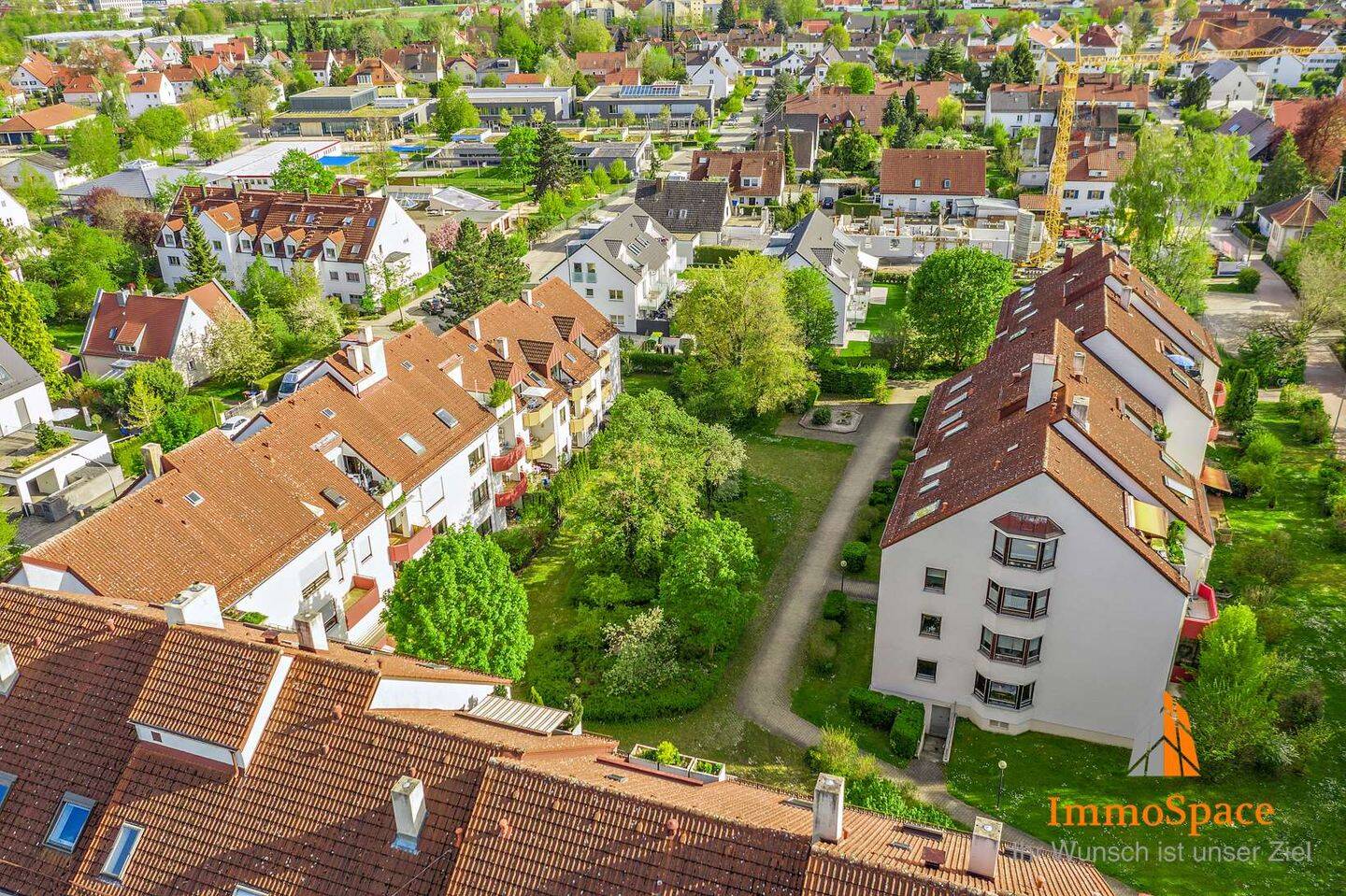 IMMOSPACE – *Bezugsfertige 3 ZKB mit Einbauküche, Tiefgarage & Aufzug zum Selbstbezug!*, 86391 Stadtbergen