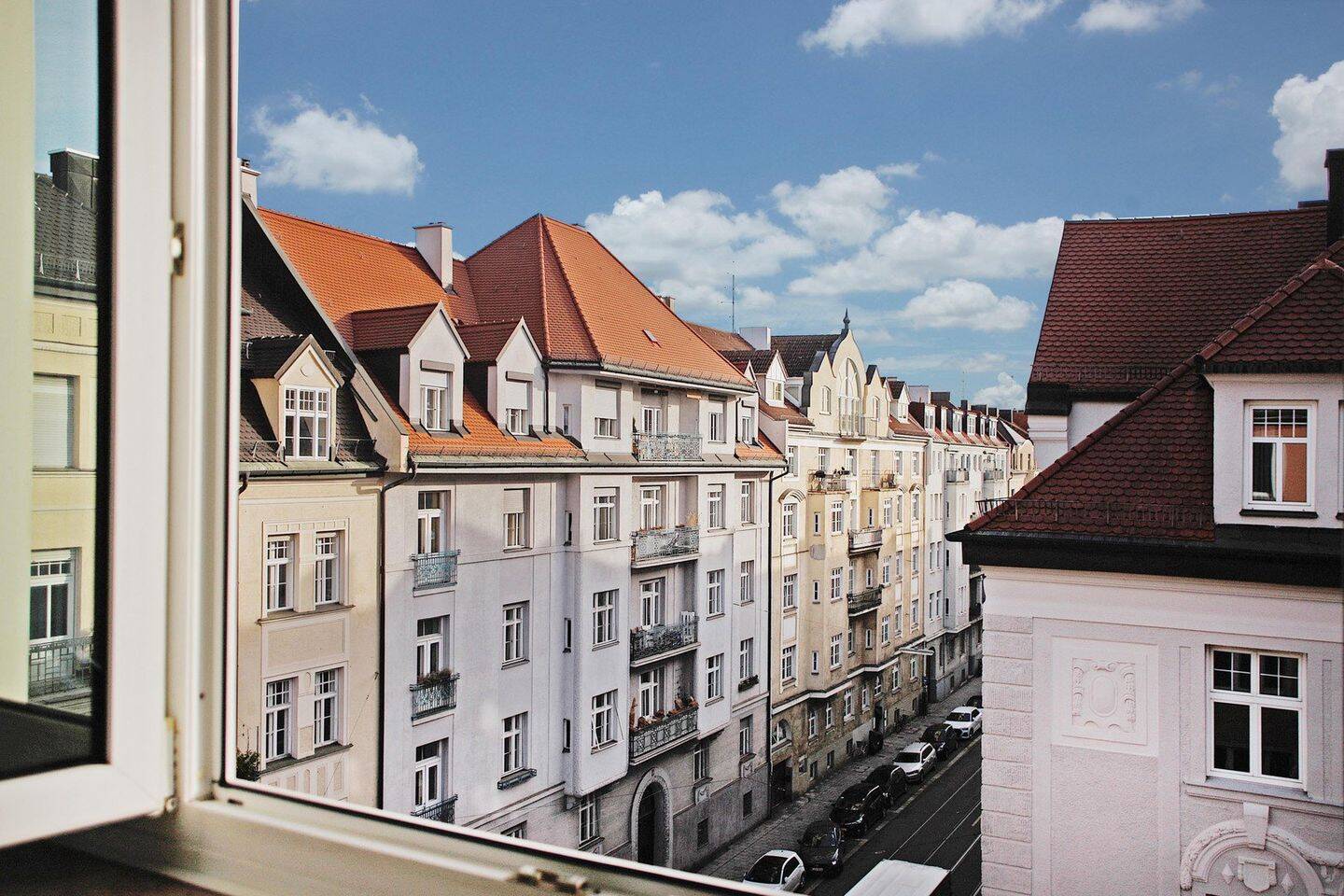 Ohne Provision: Schwabing at it’s best: Helle, großzügige 3-Zimmer-Wohnung mit good vibes!, 80796 München (Schwabing-West)