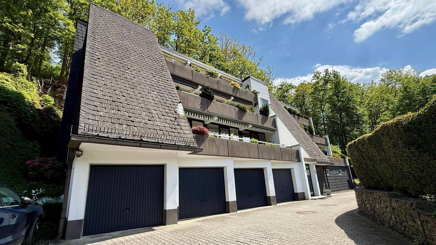 3-Zimmer Wohnung mit Balkon und Garage, 58840 Plettenberg