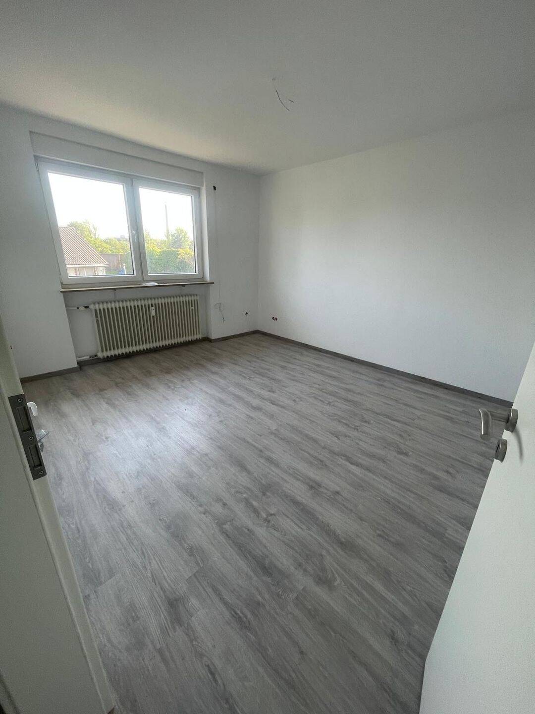 Frisch renovierte 1-Zimmer-Wohnung in Mannheim-Sandhofen, 68307 Mannheim (Blumenau Kirschgartshausen Sandhofen Schönau)