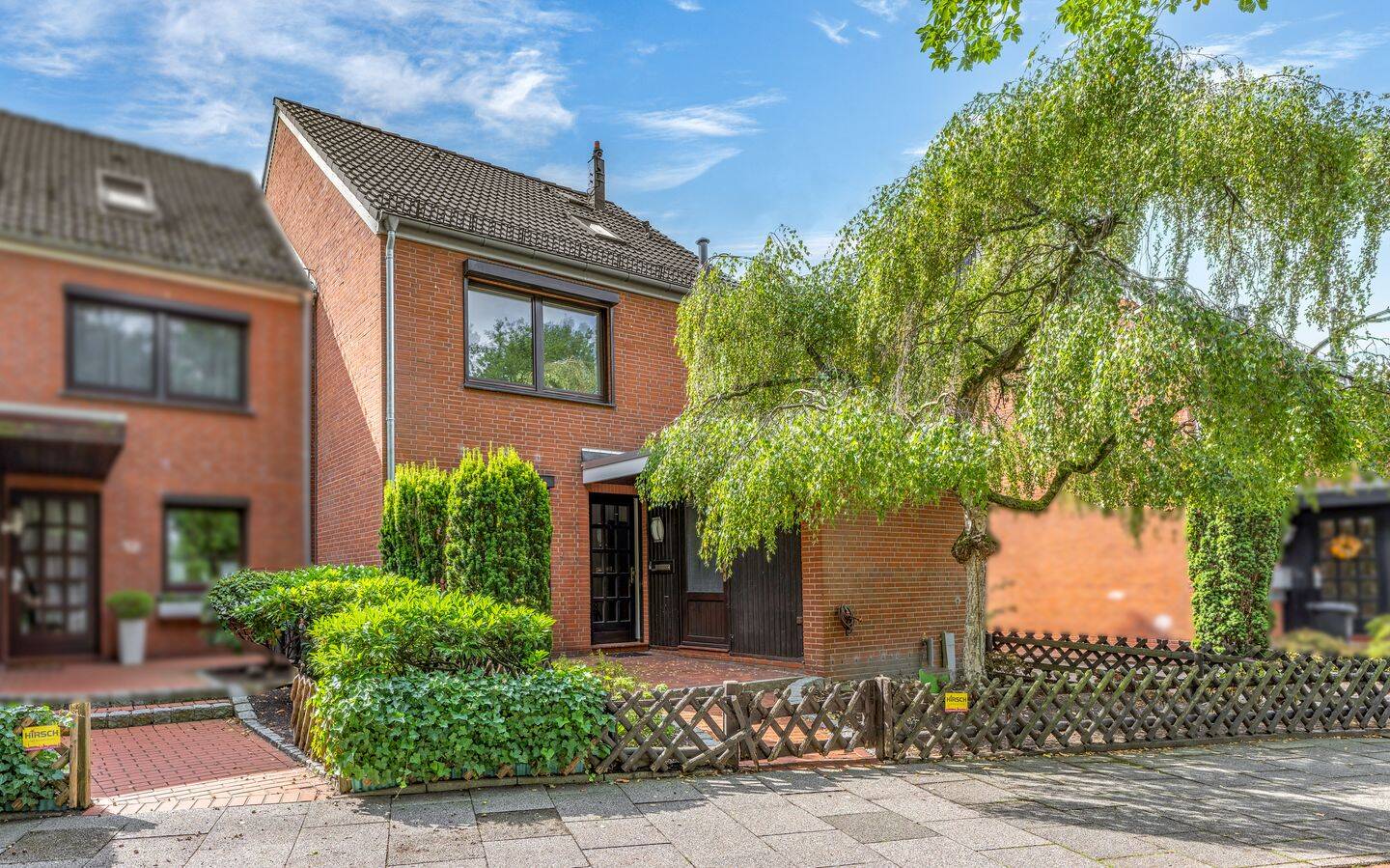 Reiheneckhaus mit 6 Zimmern, Garage und schönem Außenbereich, 28307 Bremen (Arbergen Mahndorf Osterholz)