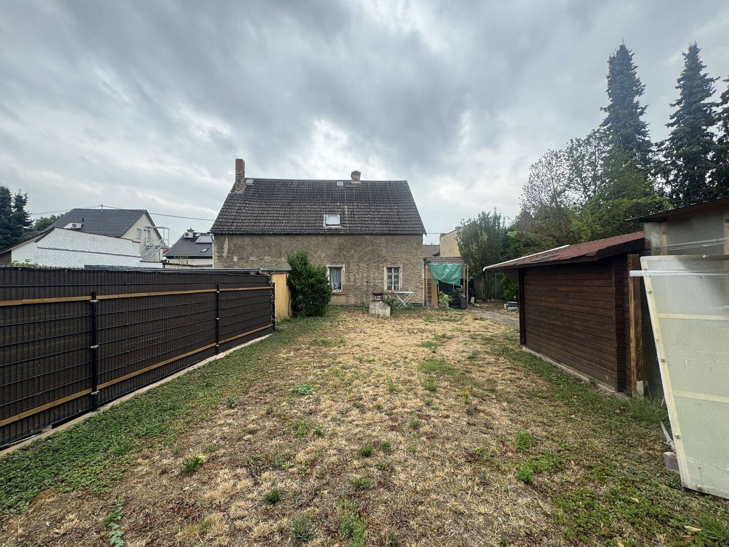 CHARMANTES EINFAMILIENHAUS – 5 ZIMMER, GROßER GARTEN & 50 m² TERRASSE, 65931 Frankfurt am Main (Sindlingen Zeilsheim)