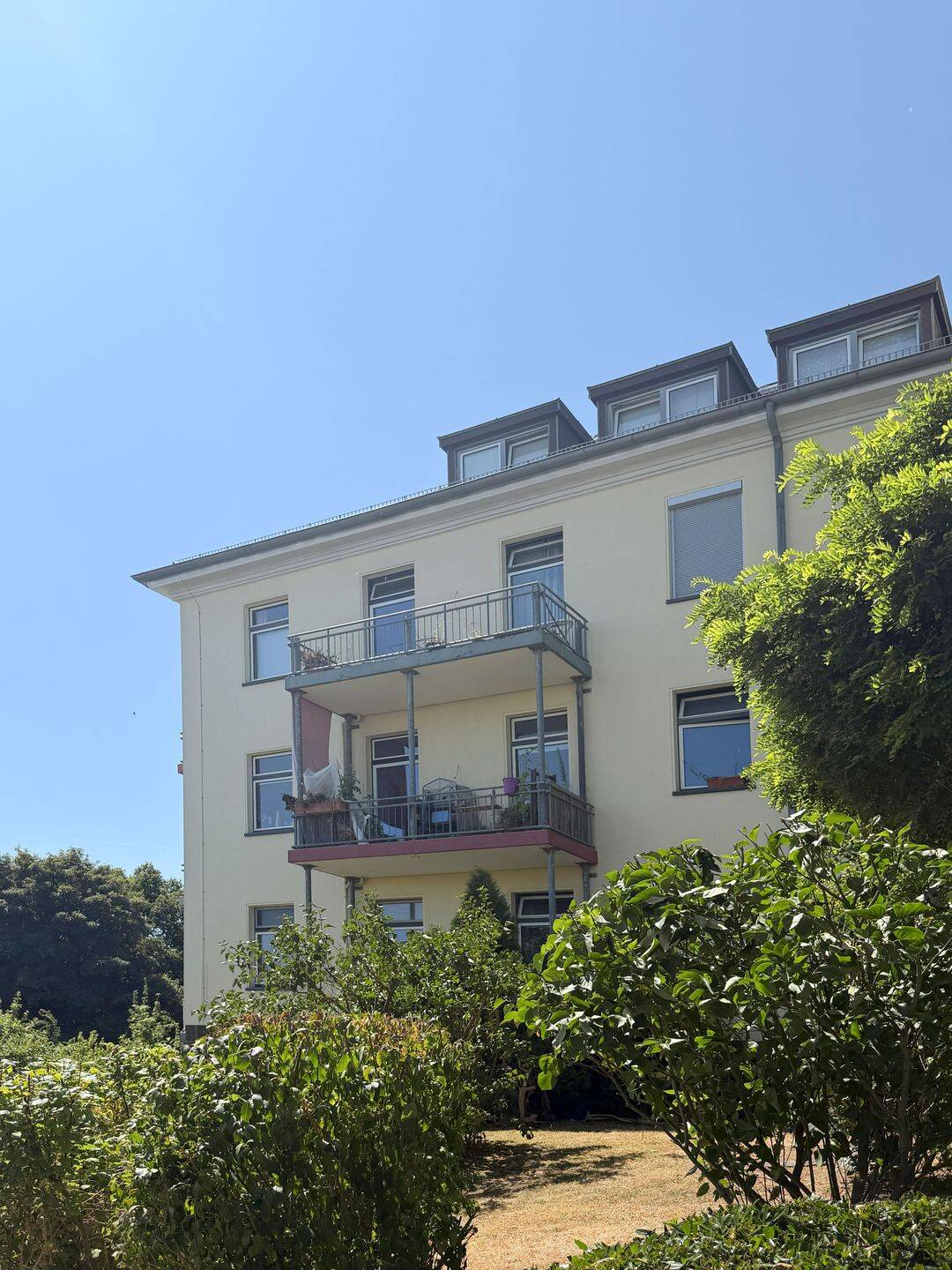 Marbachshöhe: Großzügige 6-Zimmer-Wohnung mit 3 Balkonen und Garten, 34131 Kassel (Bad Wilhelmshöhe Brasselsberg Kirchditmold)