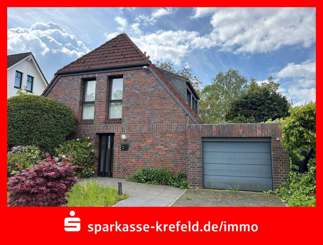 Freistehendes Einfamilienhaus mit Einliegerwohnung und Garage, 47802 Krefeld